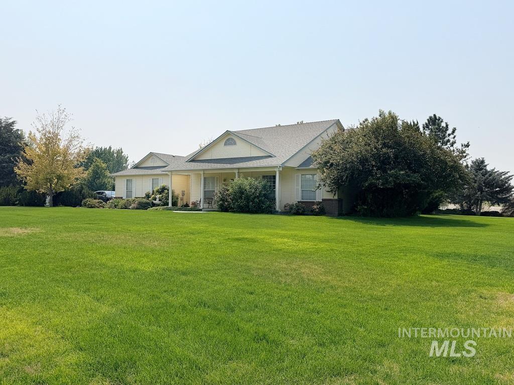 5875 Diamond Ridge Way, Nampa, Idaho 83686, 3 Bedrooms, 2.5 Bathrooms, Residential For Sale, Price $806,400,MLS 98997420