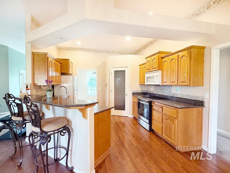 5875 Diamond Ridge Way, Nampa, Idaho 83686, 3 Bedrooms, 2.5 Bathrooms, Residential For Sale, Price $806,400,MLS 98997420