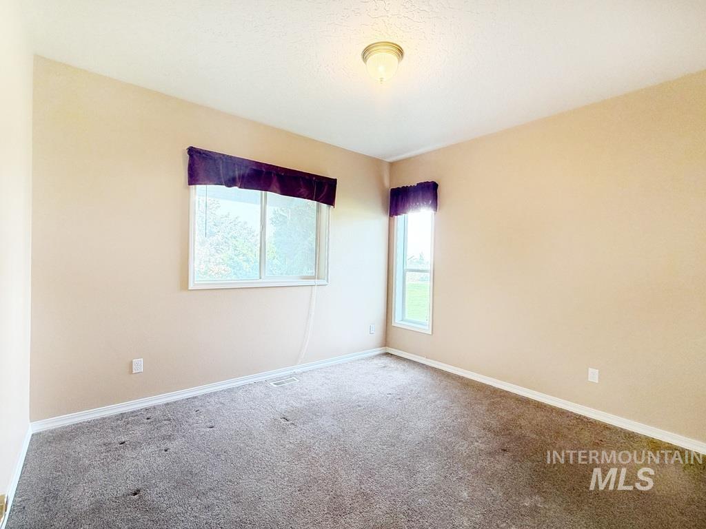 5875 Diamond Ridge Way, Nampa, Idaho 83686, 3 Bedrooms, 2.5 Bathrooms, Residential For Sale, Price $806,400,MLS 98997420