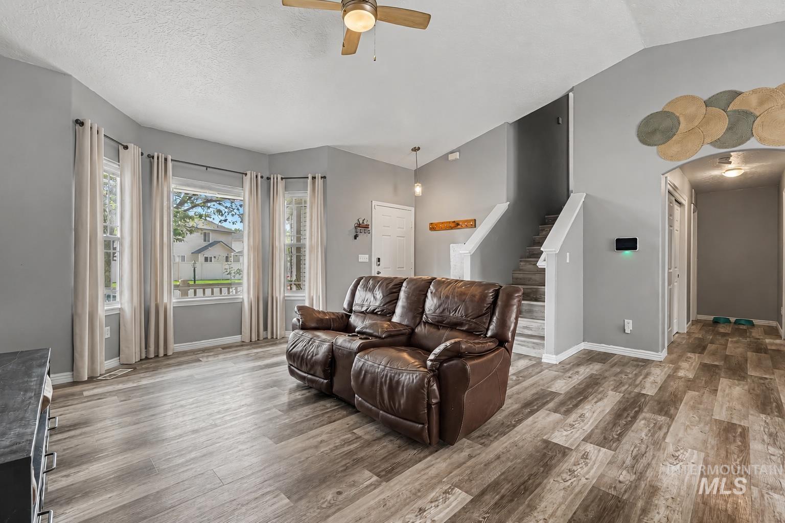 20164 Colebrook Ave, Caldwell, Idaho 83605, 5 Bedrooms, 2.5 Bathrooms, Residential For Sale, Price $415,000,MLS 98997421
