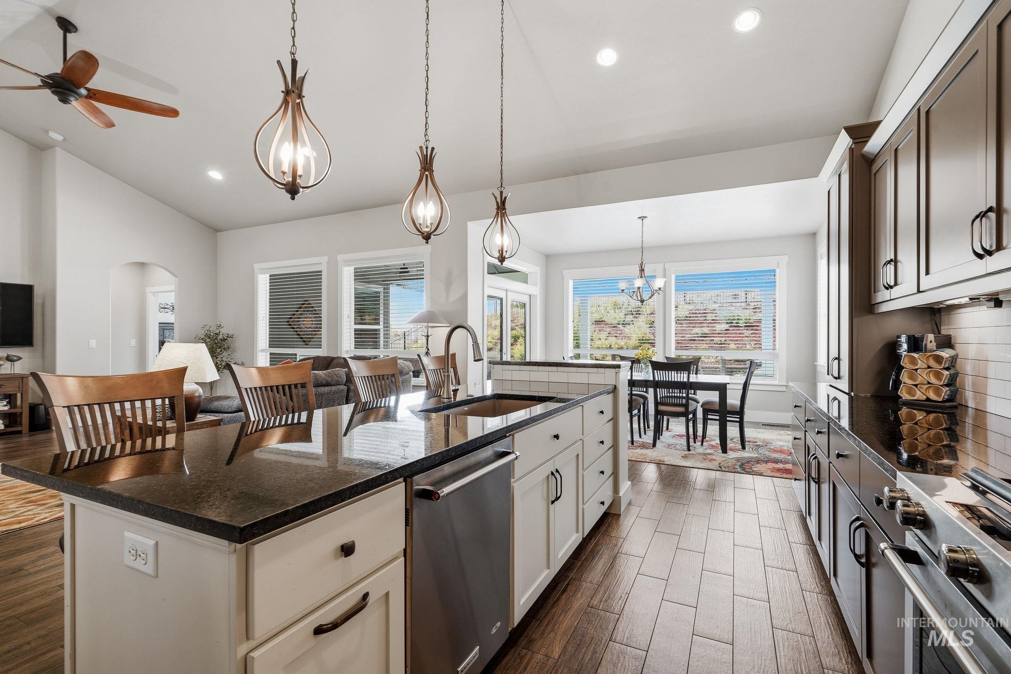 18859 N Summer Place, Boise, Idaho 83714, 3 Bedrooms, 2 Bathrooms, Residential For Sale, Price $669,900,MLS 98997423