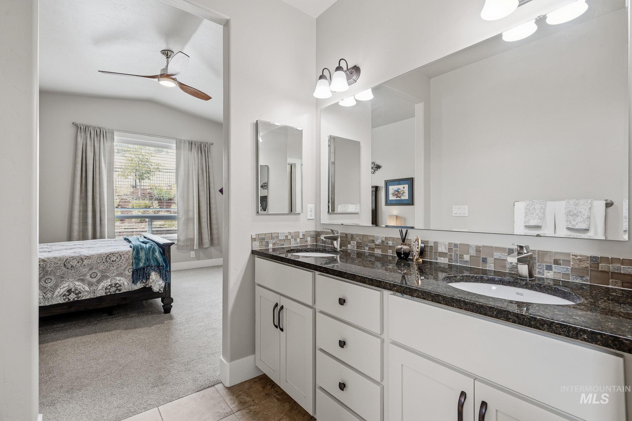 18859 N Summer Place, Boise, Idaho 83714, 3 Bedrooms, 2 Bathrooms, Residential For Sale, Price $669,900,MLS 98997423