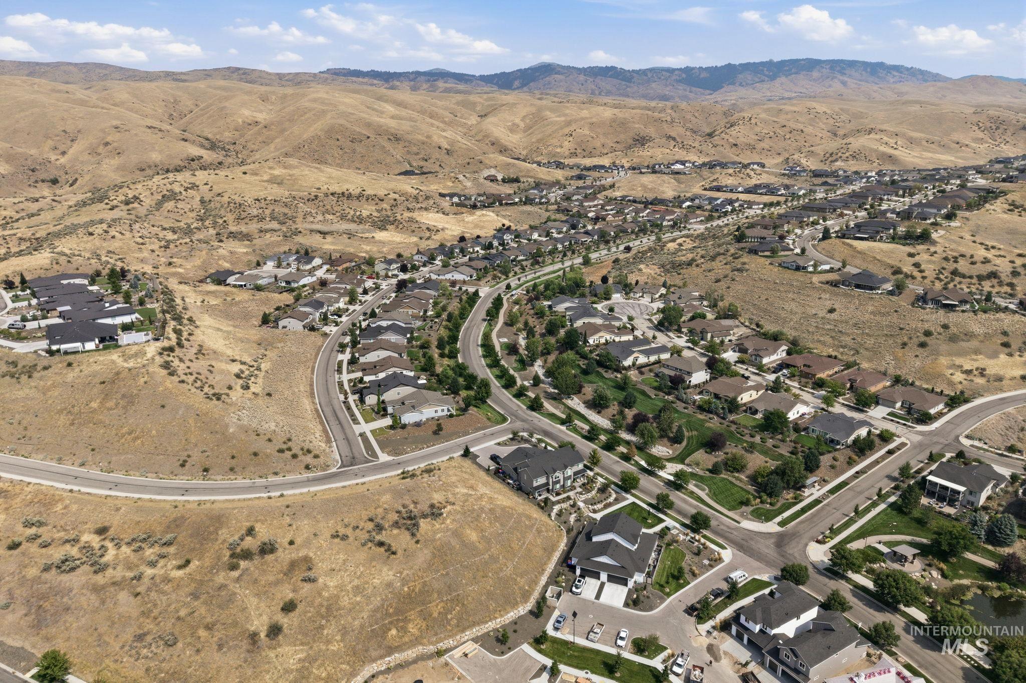 18859 N Summer Place, Boise, Idaho 83714, 3 Bedrooms, 2 Bathrooms, Residential For Sale, Price $669,900,MLS 98997423