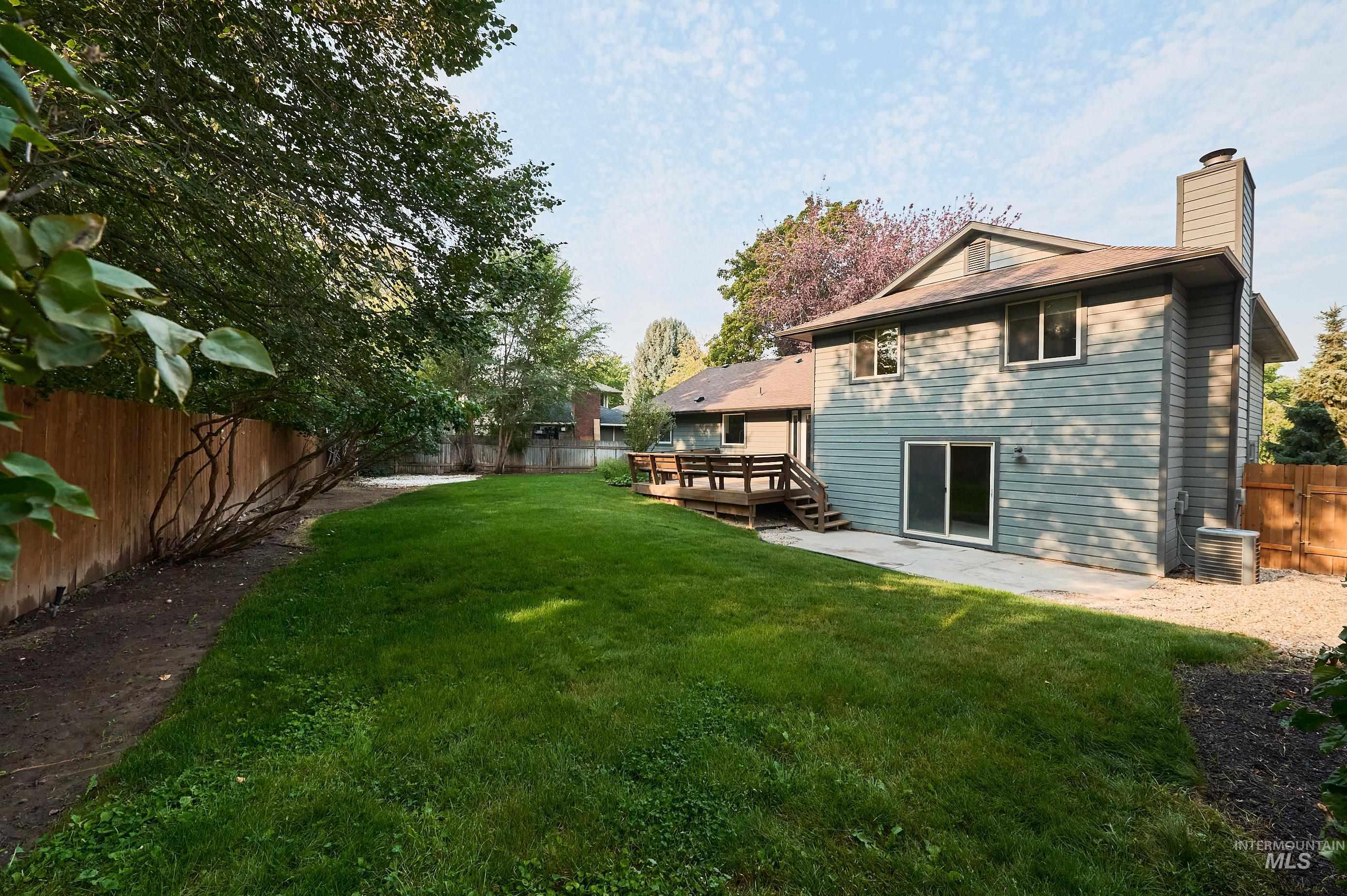 568 N Palmetto, Eagle, Idaho 83616, 4 Bedrooms, 3 Bathrooms, Residential For Sale, Price $599,000,MLS 98997425