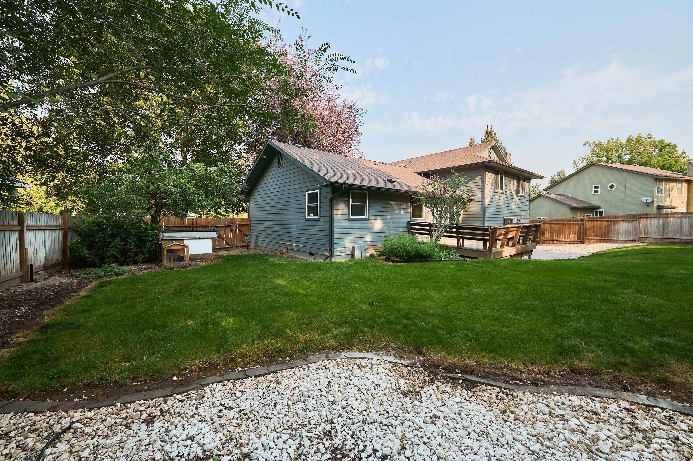 568 N Palmetto, Eagle, Idaho 83616, 4 Bedrooms, 3 Bathrooms, Residential For Sale, Price $599,000,MLS 98997425