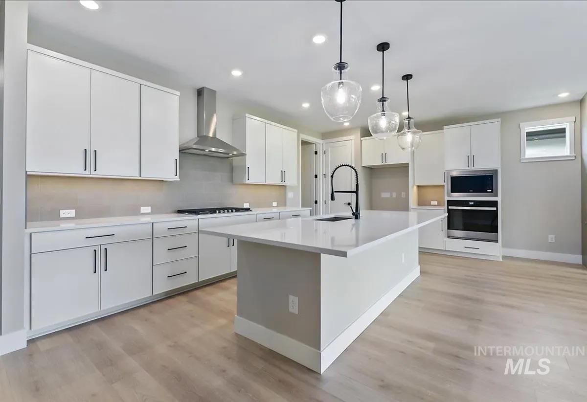 5844 W Oxton St, Eagle, Idaho 83616, 2 Bedrooms, 2 Bathrooms, Residential For Sale, Price $592,522,MLS 98997427