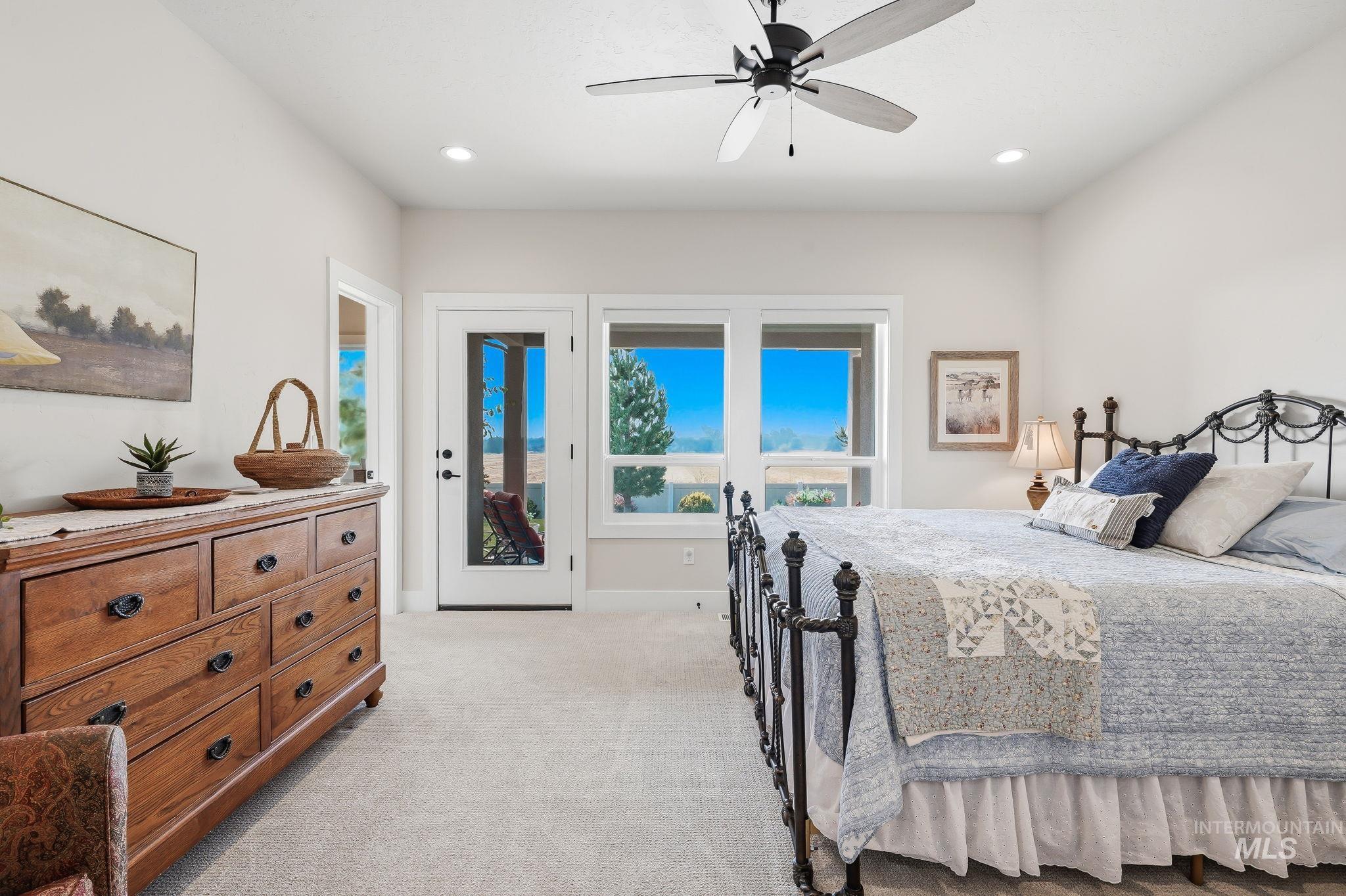 5553 S Snowshoe Place, Boise, Idaho 83709, 3 Bedrooms, 2.5 Bathrooms, Residential For Sale, Price $795,000,MLS 98997428