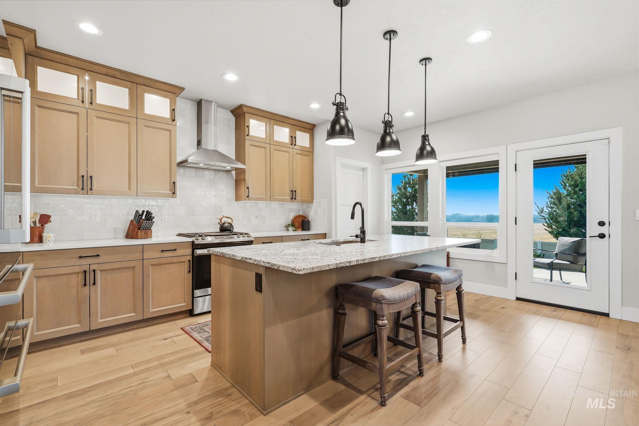 5553 S Snowshoe Place, Boise, Idaho 83709, 3 Bedrooms, 2.5 Bathrooms, Residential For Sale, Price $795,000,MLS 98997428
