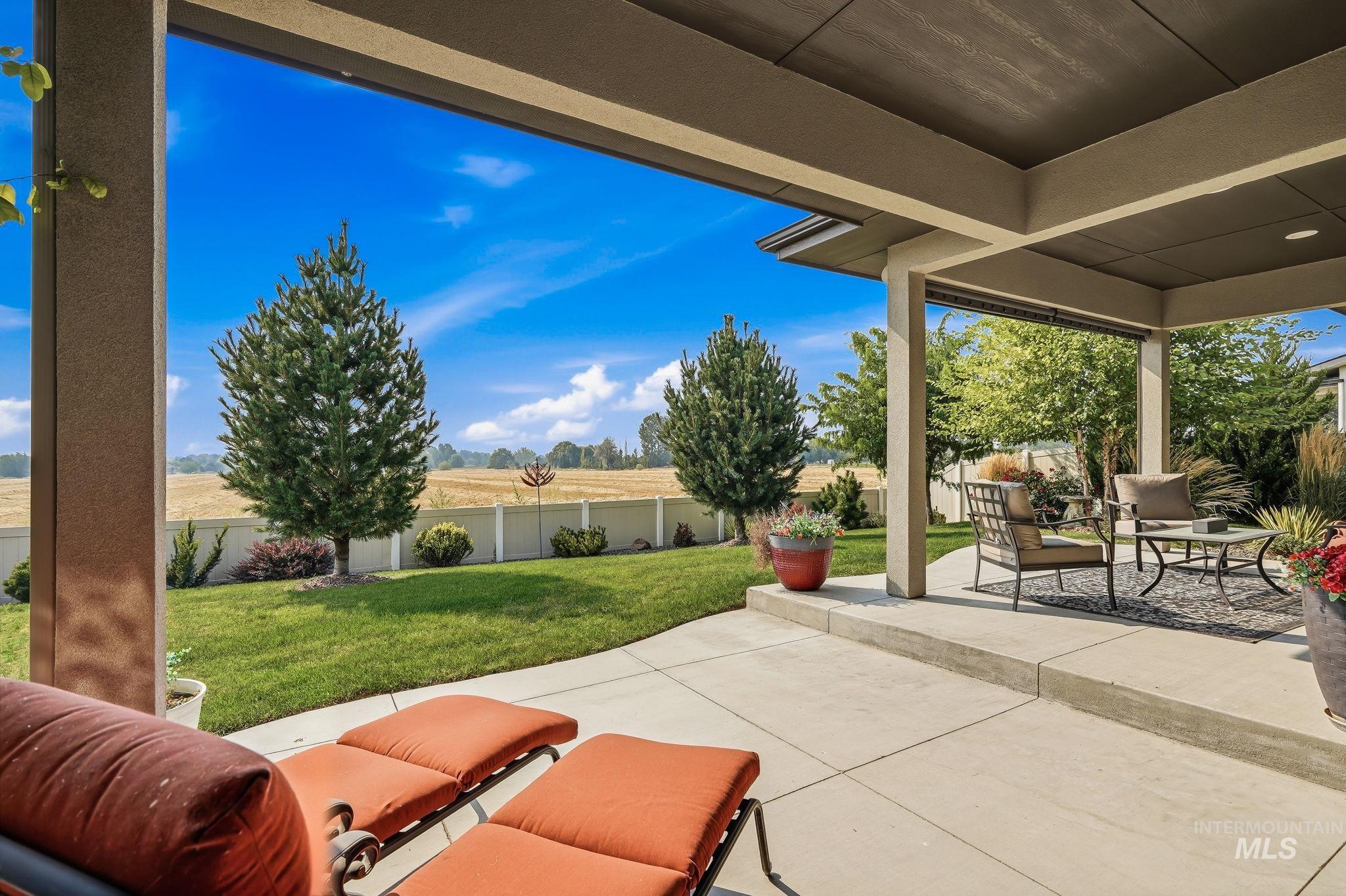 5553 S Snowshoe Place, Boise, Idaho 83709, 3 Bedrooms, 2.5 Bathrooms, Residential For Sale, Price $795,000,MLS 98997428