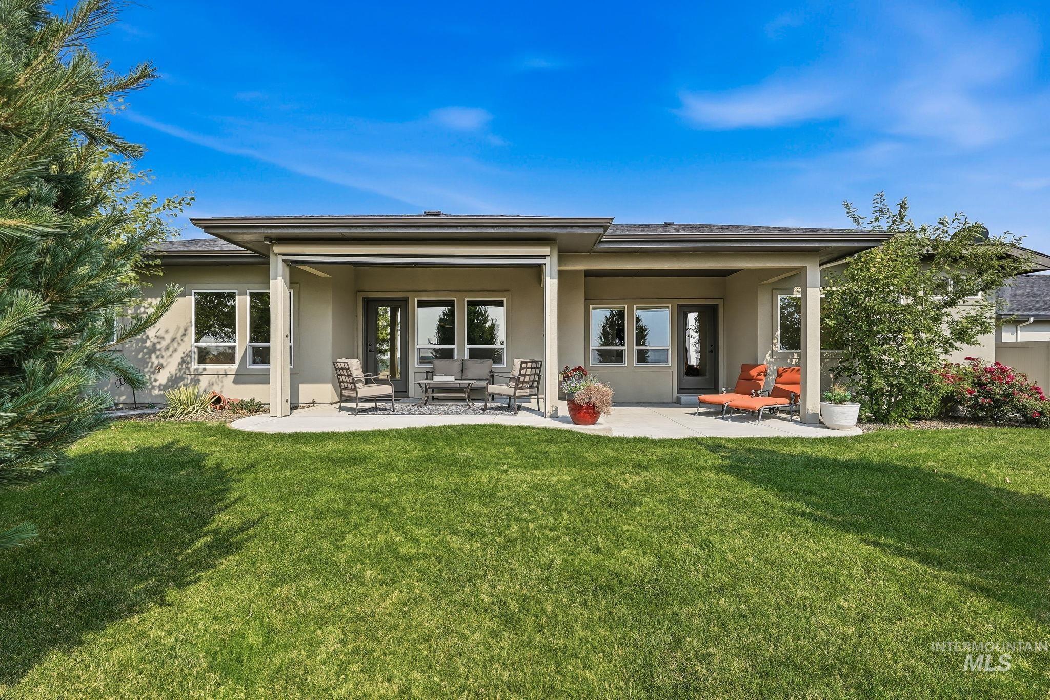 5553 S Snowshoe Place, Boise, Idaho 83709, 3 Bedrooms, 2.5 Bathrooms, Residential For Sale, Price $795,000,MLS 98997428