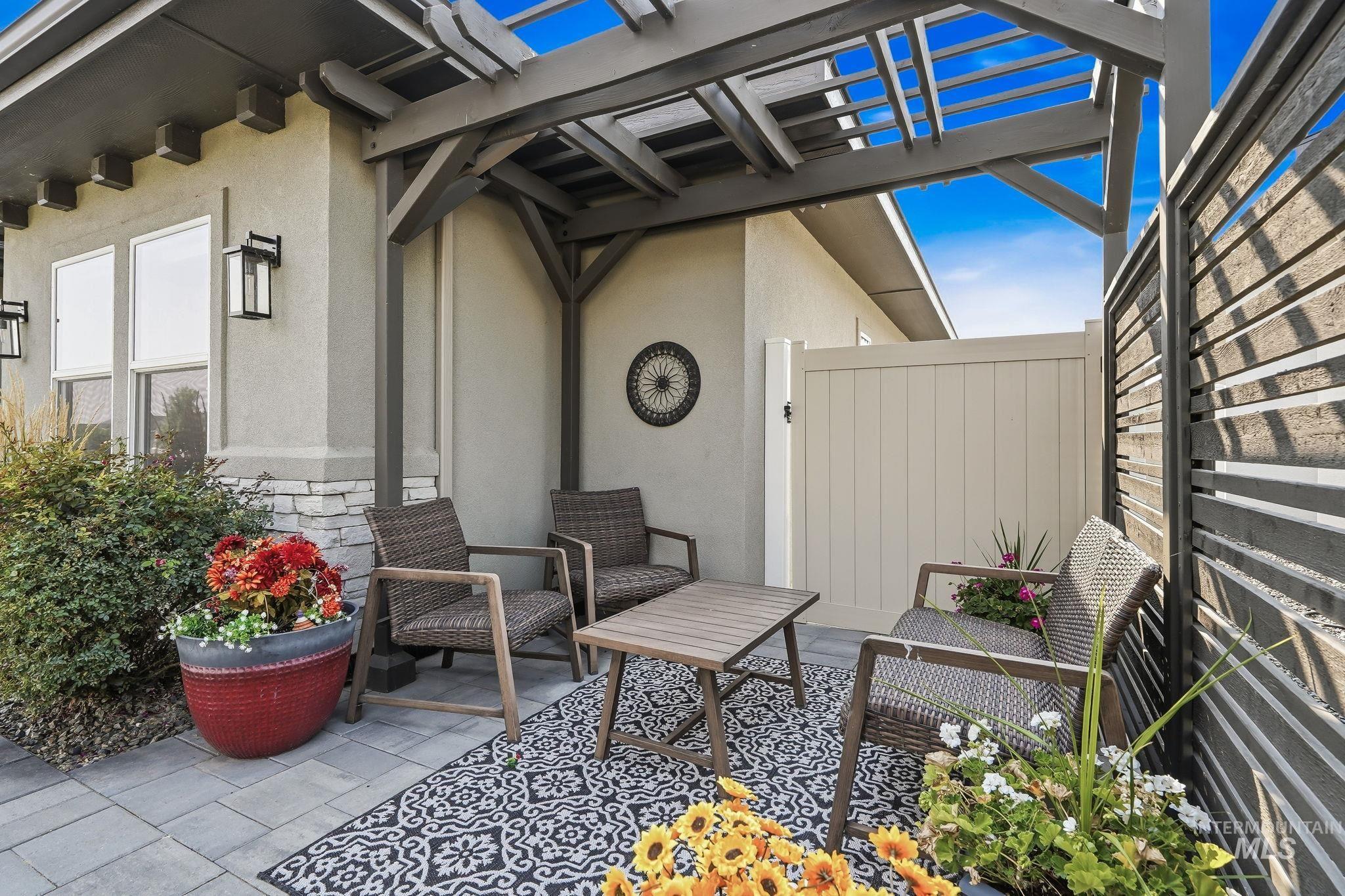 5553 S Snowshoe Place, Boise, Idaho 83709, 3 Bedrooms, 2.5 Bathrooms, Residential For Sale, Price $795,000,MLS 98997428