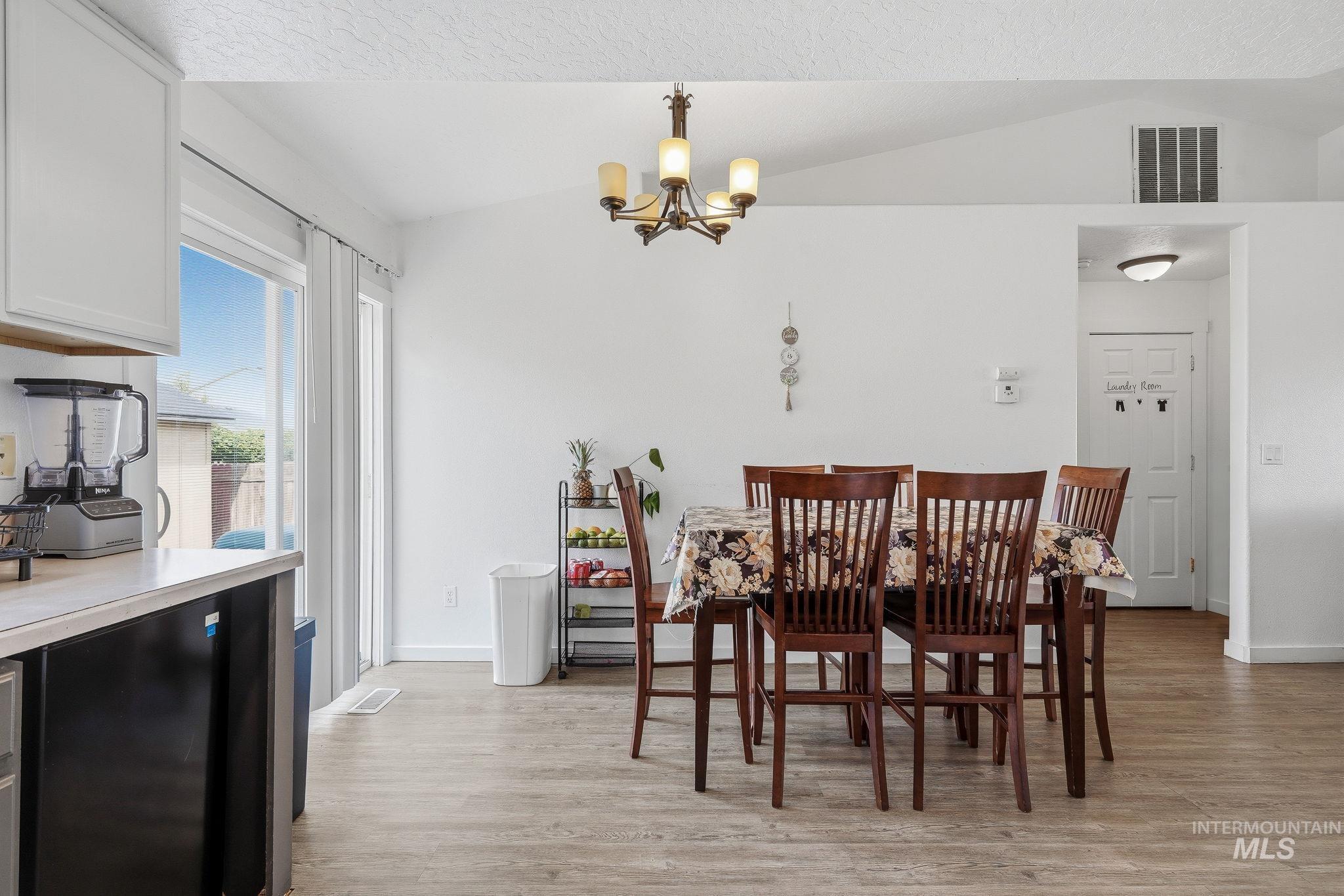 607 Laster St., Caldwell, Idaho 83607, 3 Bedrooms, 2 Bathrooms, Residential For Sale, Price $334,990,MLS 98997429