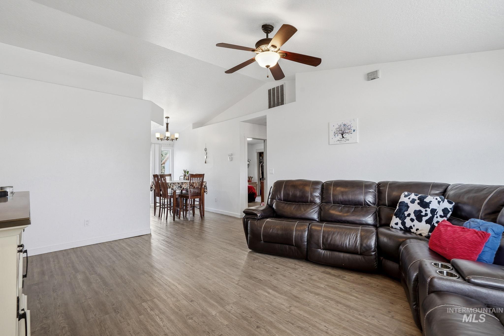 607 Laster St., Caldwell, Idaho 83607, 3 Bedrooms, 2 Bathrooms, Residential For Sale, Price $334,990,MLS 98997429