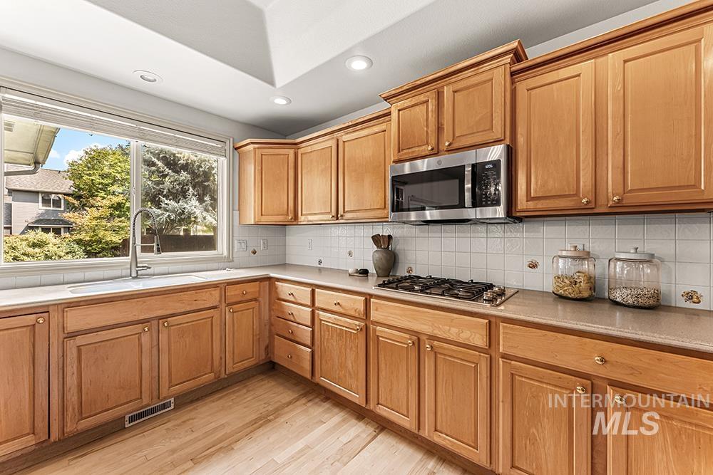 14496 W Barclay St, Boise, Idaho 83713, 4 Bedrooms, 2.5 Bathrooms, Residential For Sale, Price $750,000,MLS 98997430