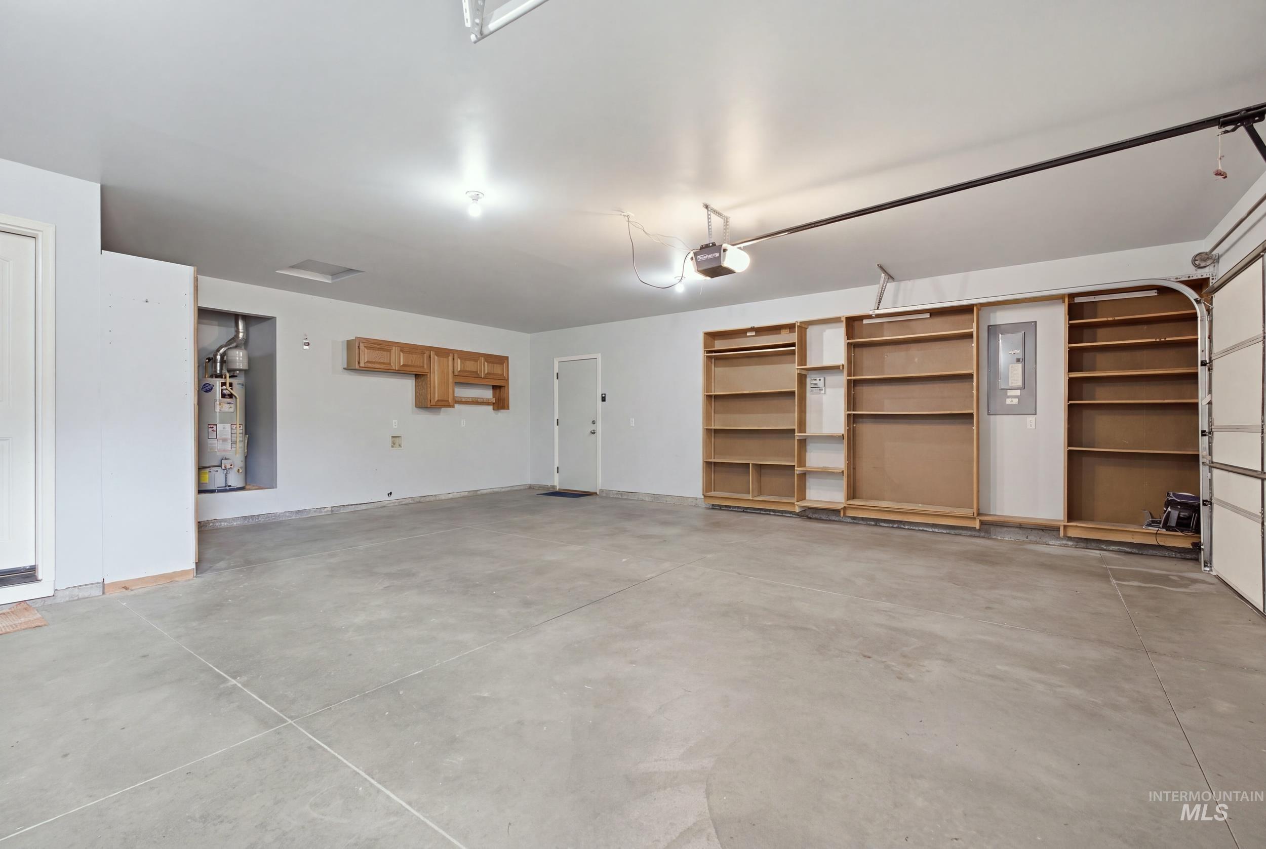 11074 W Crossbow St, Star, Idaho 83669, 3 Bedrooms, 2 Bathrooms, Residential For Sale, Price $439,900,MLS 98997431