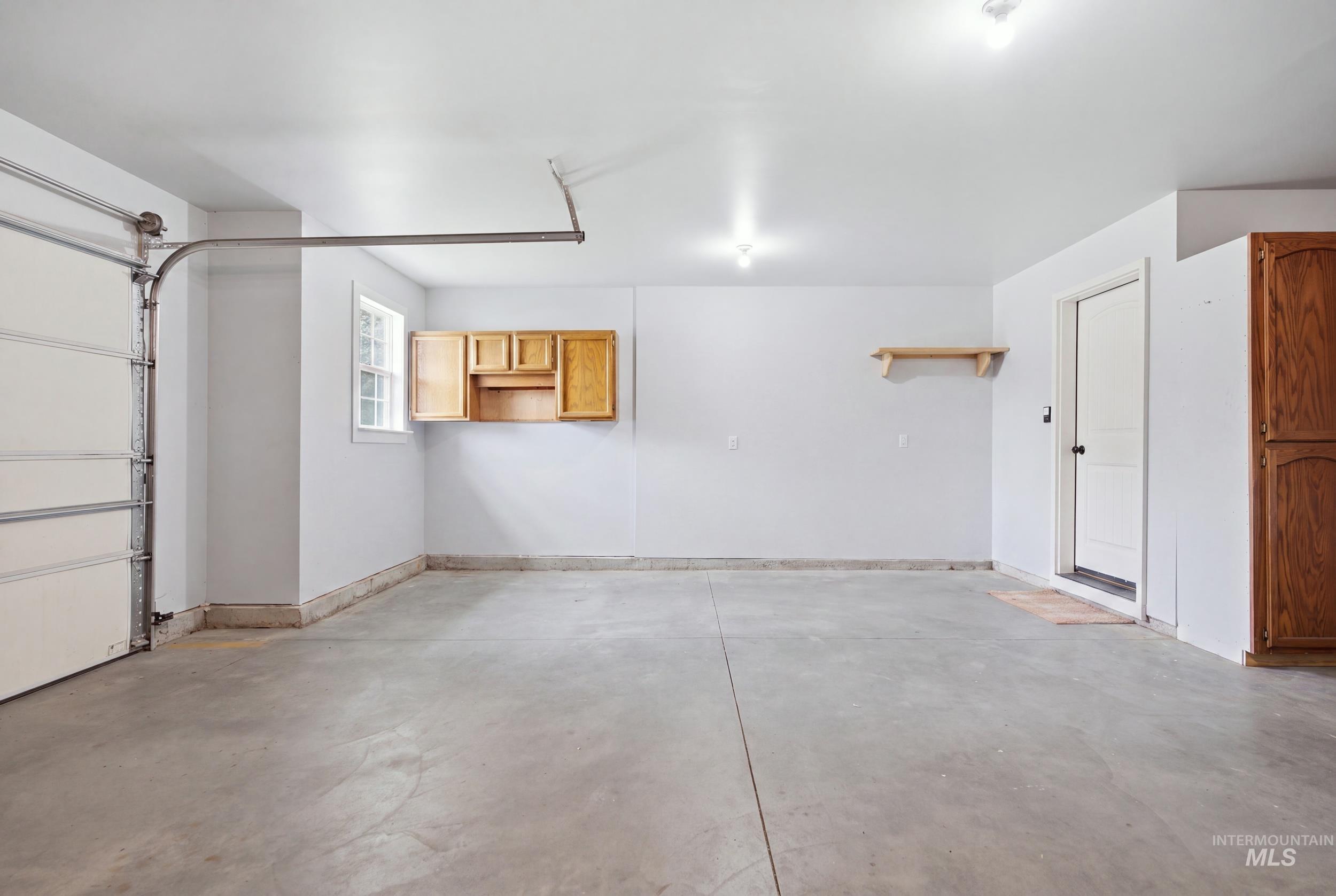 11074 W Crossbow St, Star, Idaho 83669, 3 Bedrooms, 2 Bathrooms, Residential For Sale, Price $439,900,MLS 98997431