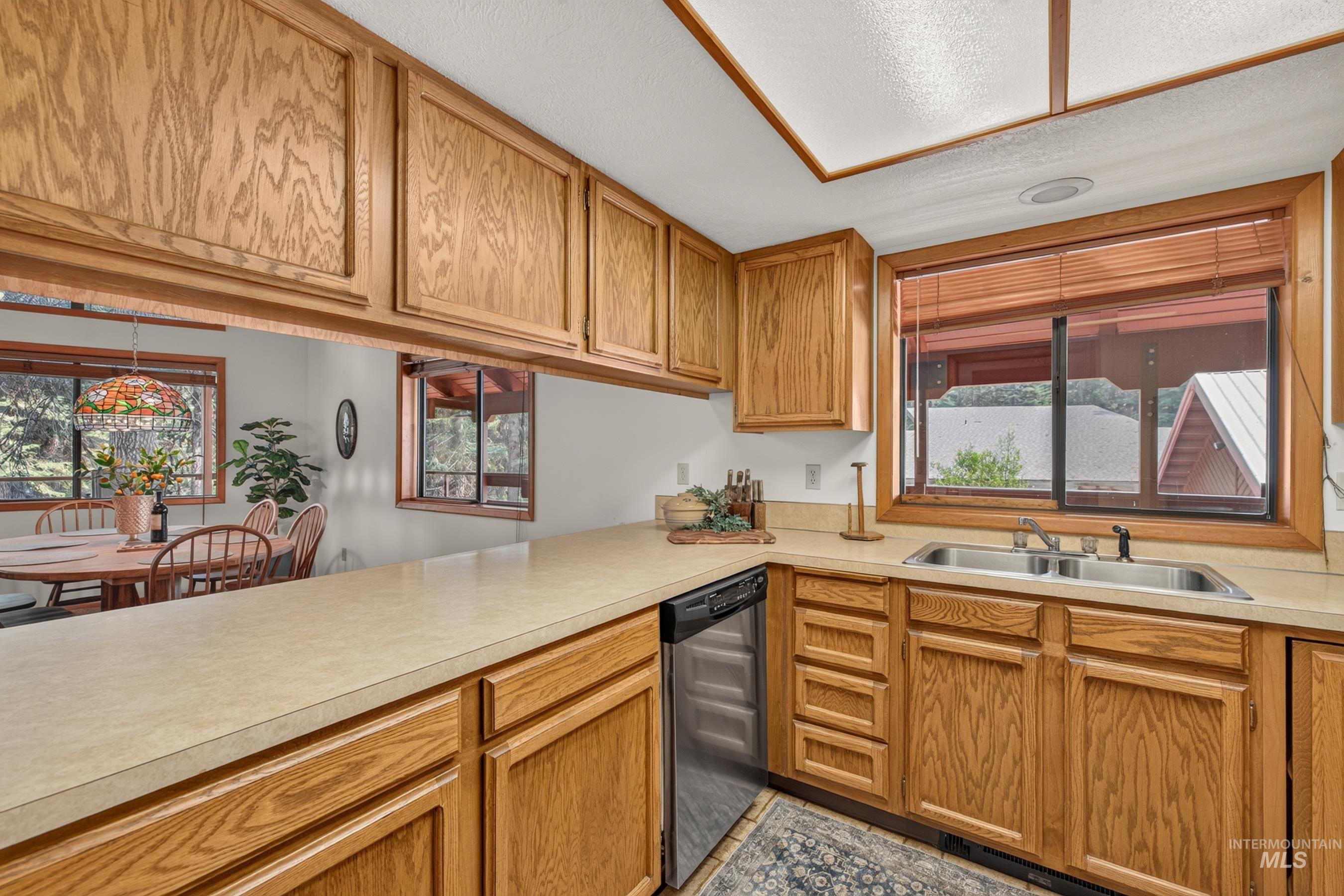 1050 Shady Lane Loop, McCall, Idaho 83638, 3 Bedrooms, 3 Bathrooms, Residential For Sale, Price $2,189,000, 98997434