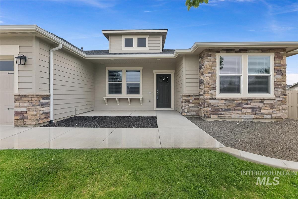 652 S Lancaster Drive, Nampa, Idaho 83686, 4 Bedrooms, 2 Bathrooms, Residential For Sale, Price $489,000,MLS 98997436