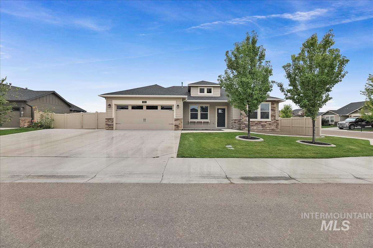 652 S Lancaster Drive, Nampa, Idaho 83686, 4 Bedrooms, 2 Bathrooms, Residential For Sale, Price $489,000,MLS 98997436