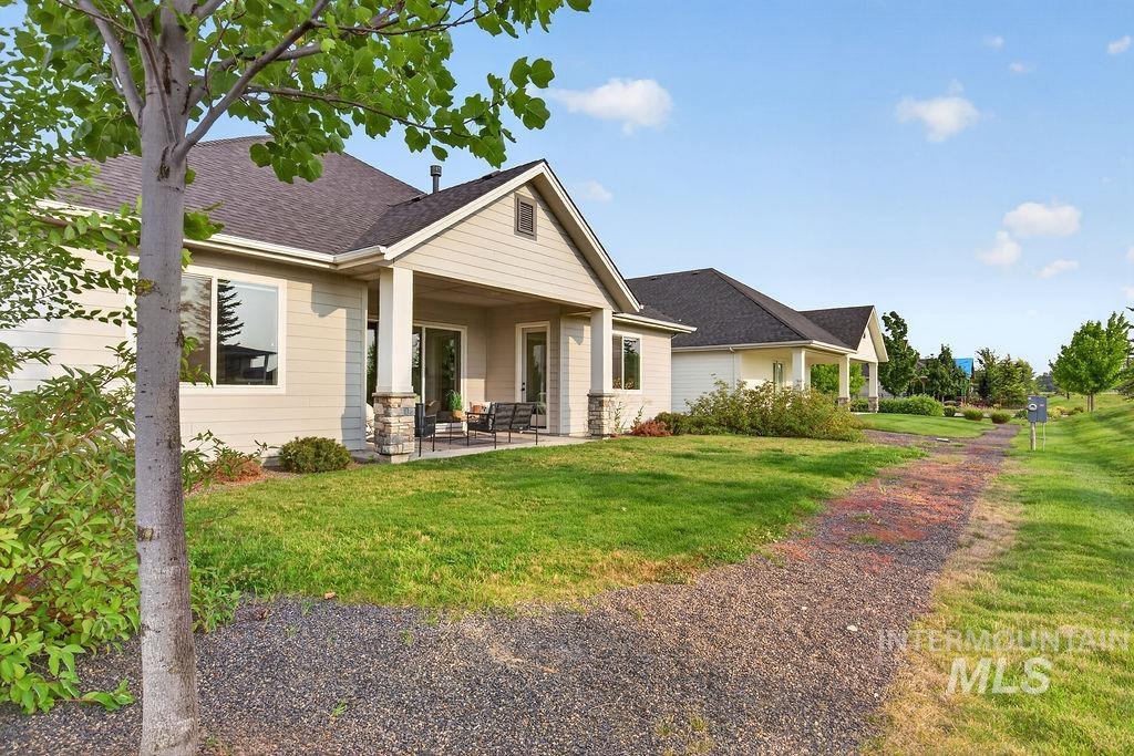 1407 N Diadora Ave, Eagle, Idaho 83616, 3 Bedrooms, 2.5 Bathrooms, Residential For Sale, Price $849,000,MLS 98997438