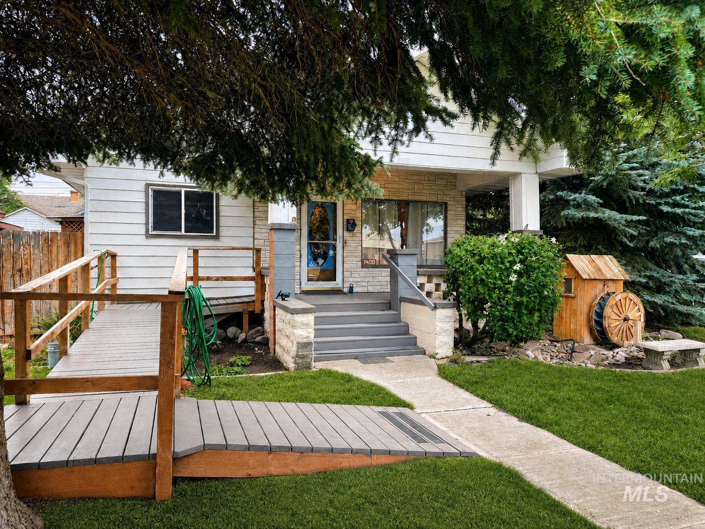 1400 Miller Ave, Burley, Idaho 83318, 3 Bedrooms, 2 Bathrooms, Residential For Sale, Price $249,000,MLS 98997439