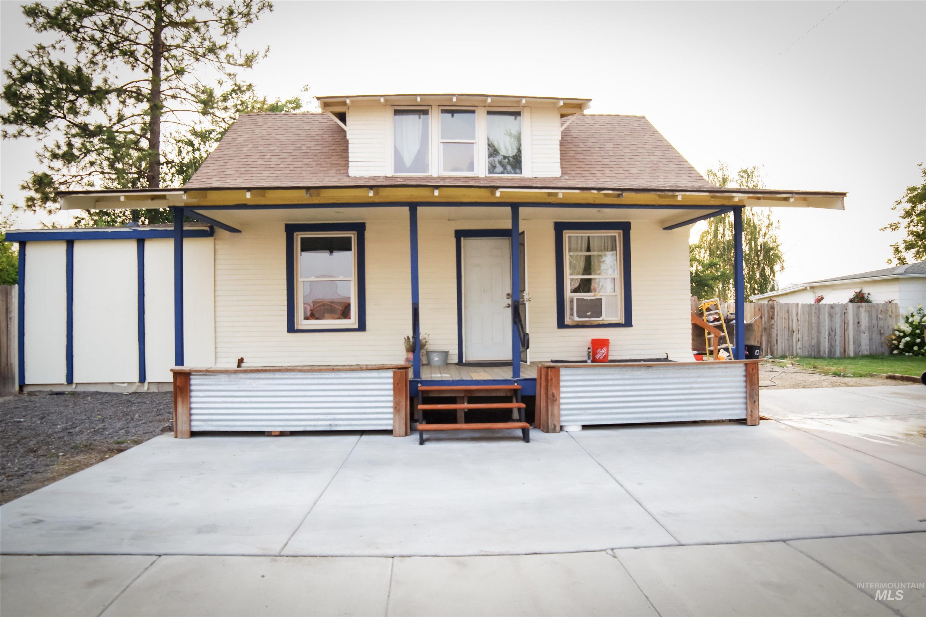 125 S 5th Street, Wilder, Idaho 83676, 3 Bedrooms, 2 Bathrooms, Residential For Sale, Price $298,000,MLS 98997441