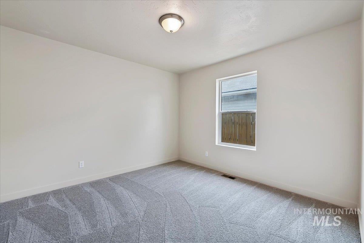 4588 N Price Ave, Meridian, Idaho 83646, 3 Bedrooms, 2 Bathrooms, Residential For Sale, Price $410,000,MLS 98997446