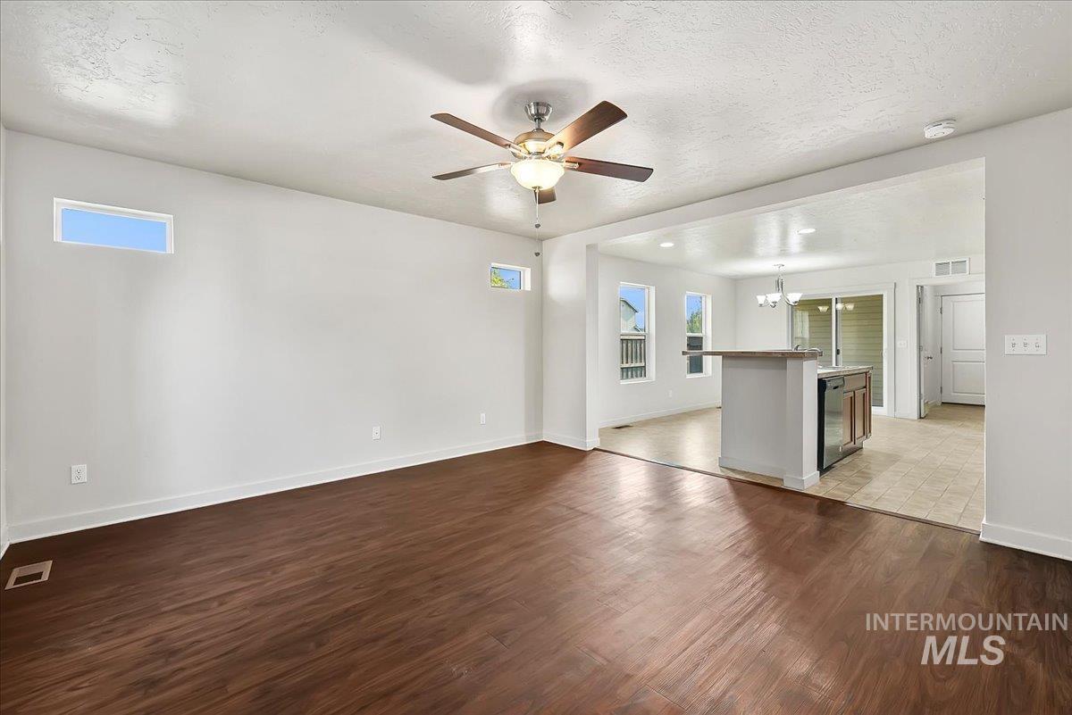 4588 N Price Ave, Meridian, Idaho 83646, 3 Bedrooms, 2 Bathrooms, Residential For Sale, Price $410,000,MLS 98997446