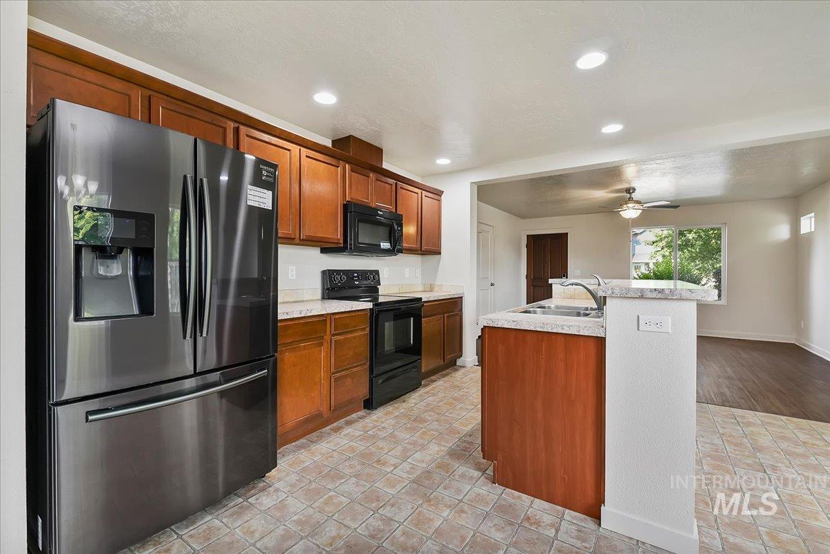 4588 N Price Ave, Meridian, Idaho 83646, 3 Bedrooms, 2 Bathrooms, Residential For Sale, Price $410,000,MLS 98997446