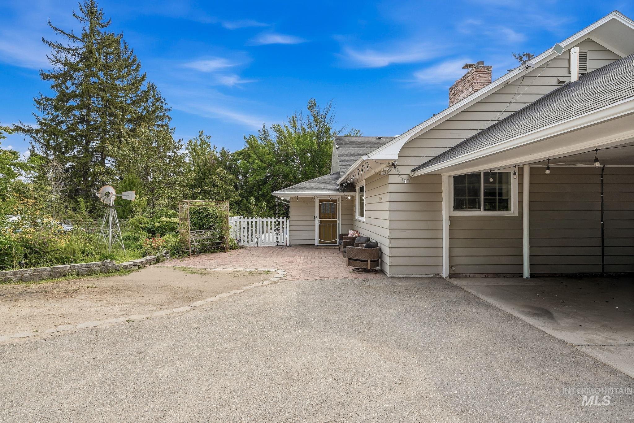 17063 N Midsummers Ln, Nampa, Idaho 83687, 3 Bedrooms, 2 Bathrooms, Residential For Sale, Price $595,000,MLS 98997448