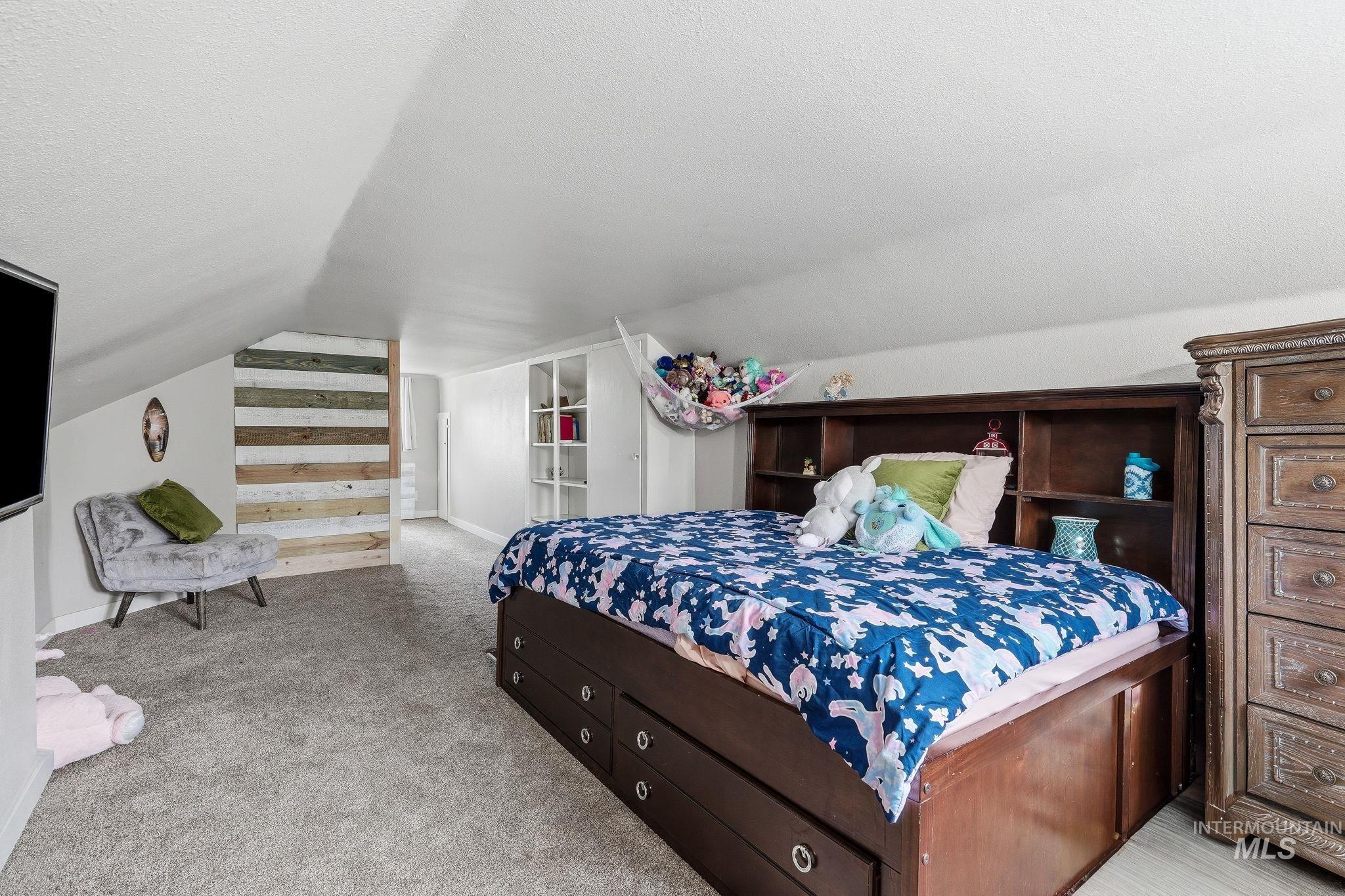 17063 N Midsummers Ln, Nampa, Idaho 83687, 3 Bedrooms, 2 Bathrooms, Residential For Sale, Price $595,000,MLS 98997448