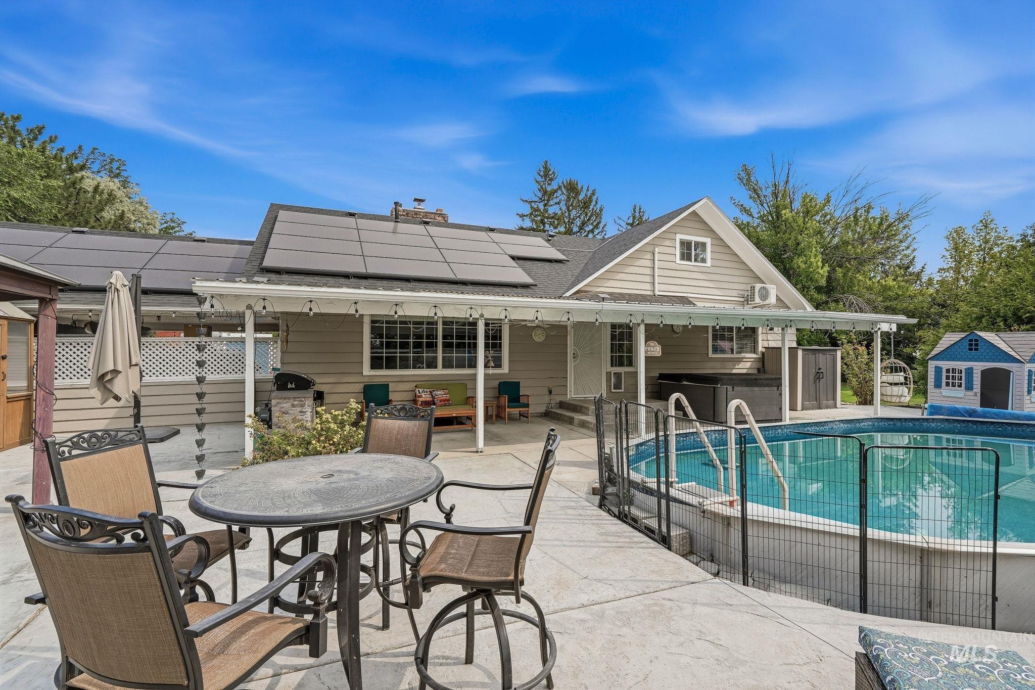 17063 N Midsummers Ln, Nampa, Idaho 83687, 3 Bedrooms, 2 Bathrooms, Residential For Sale, Price $595,000,MLS 98997448