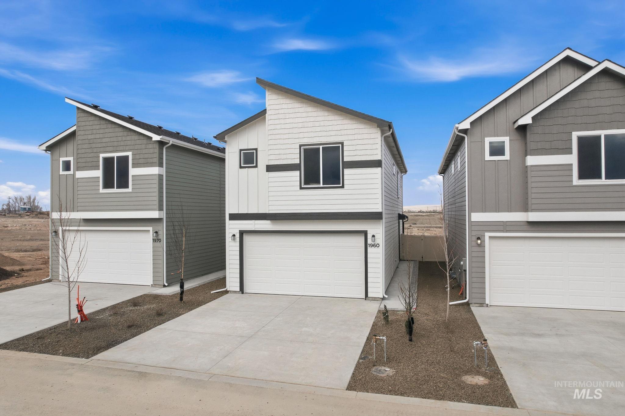 1900 NW Strahorn Dr., Mountain Home, Idaho 83647, 3 Bedrooms, 2.5 Bathrooms, Residential For Sale, Price $319,900,MLS 98997449