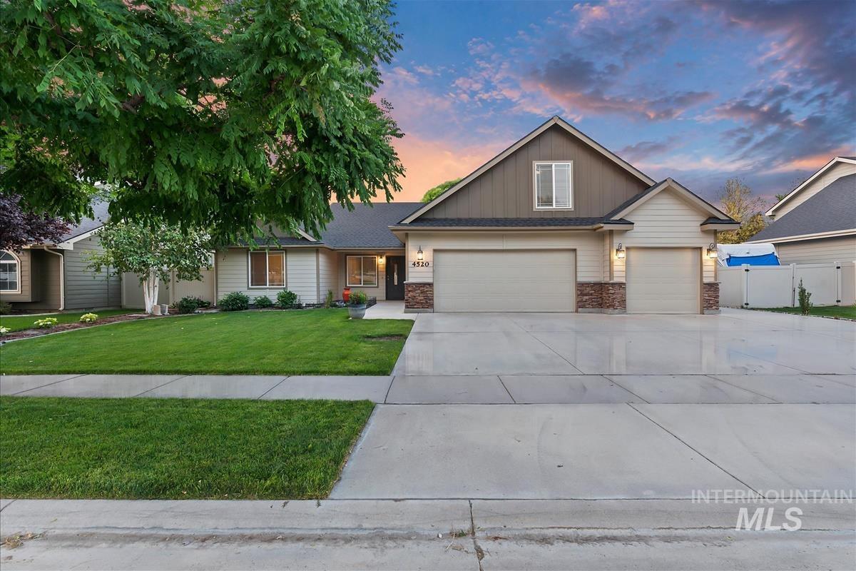 4520 E Concord Way, Nampa, Idaho 83686, 4 Bedrooms, 3 Bathrooms, Residential For Sale, Price $499,900,MLS 98997450