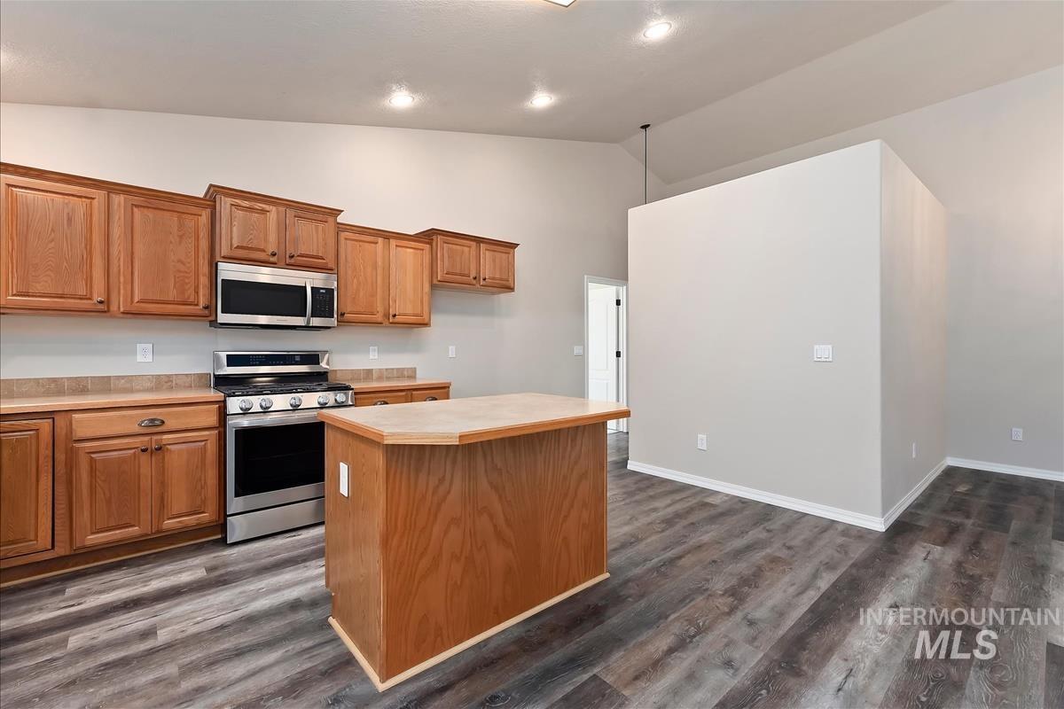 4520 E Concord Way, Nampa, Idaho 83686, 4 Bedrooms, 3 Bathrooms, Residential For Sale, Price $499,900,MLS 98997450