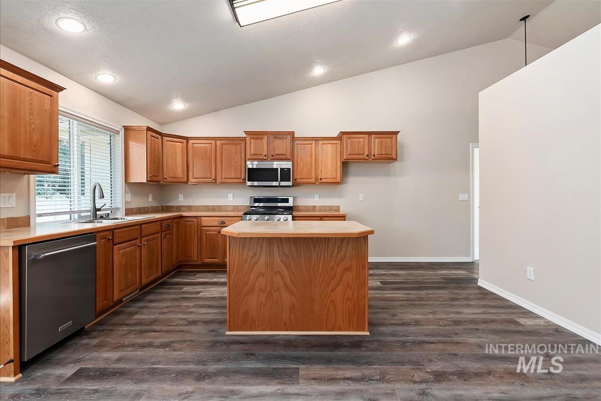 4520 E Concord Way, Nampa, Idaho 83686, 4 Bedrooms, 3 Bathrooms, Residential For Sale, Price $499,900,MLS 98997450