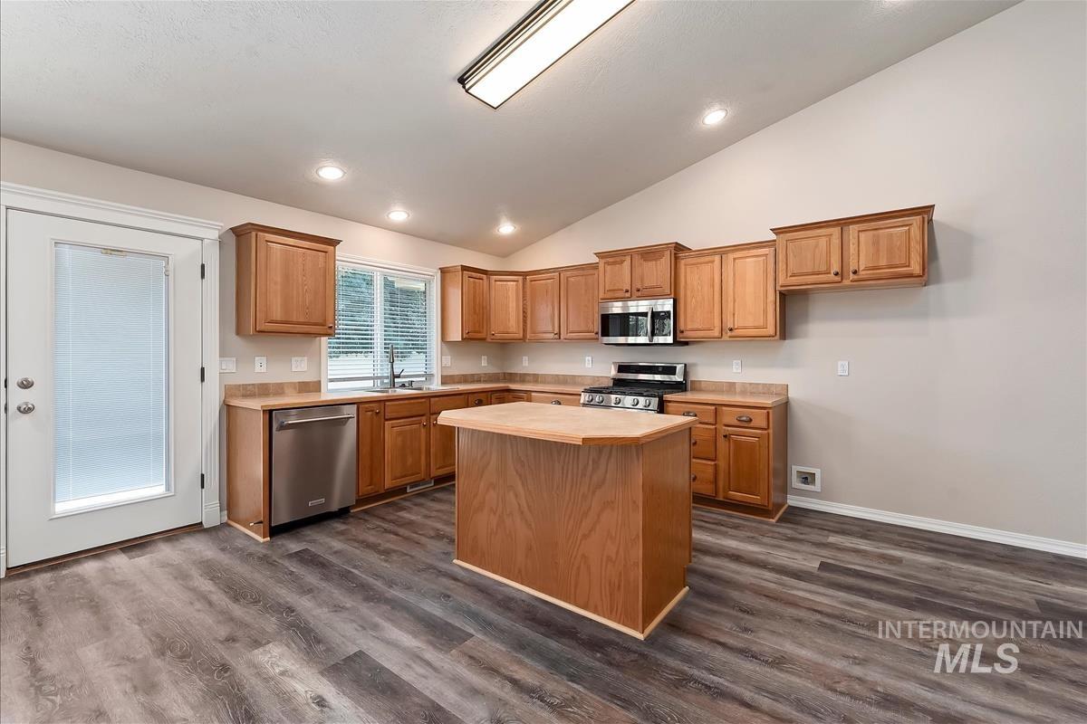 4520 E Concord Way, Nampa, Idaho 83686, 4 Bedrooms, 3 Bathrooms, Residential For Sale, Price $499,900,MLS 98997450