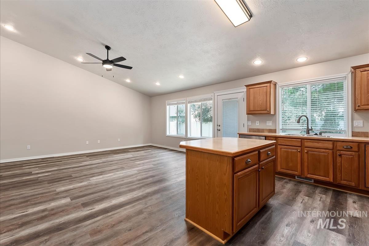 4520 E Concord Way, Nampa, Idaho 83686, 4 Bedrooms, 3 Bathrooms, Residential For Sale, Price $499,900,MLS 98997450