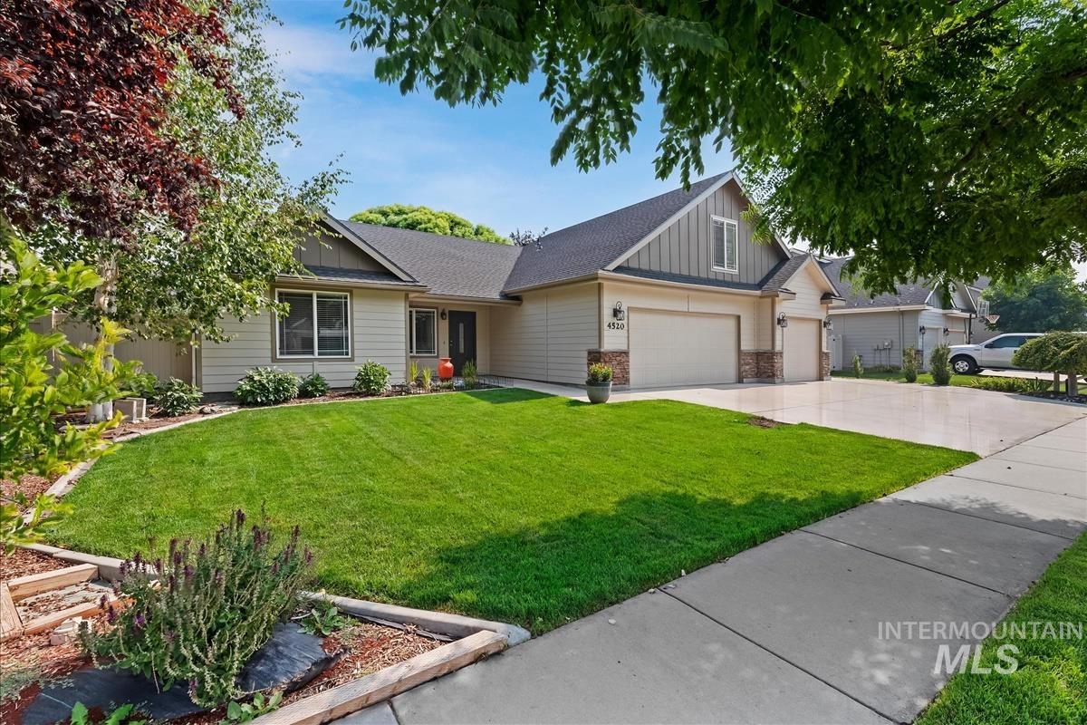 4520 E Concord Way, Nampa, Idaho 83686, 4 Bedrooms, 3 Bathrooms, Residential For Sale, Price $499,900,MLS 98997450