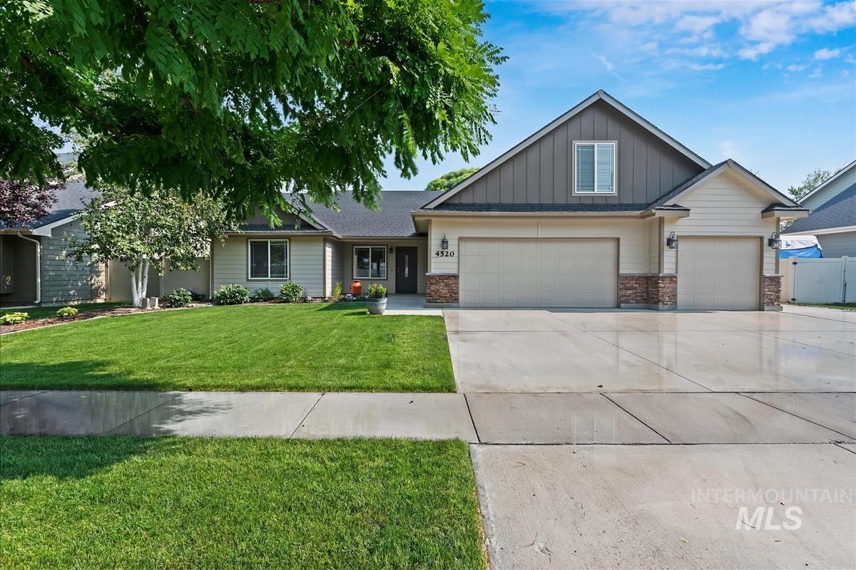 4520 E Concord Way, Nampa, Idaho 83686, 4 Bedrooms, 3 Bathrooms, Residential For Sale, Price $499,900,MLS 98997450