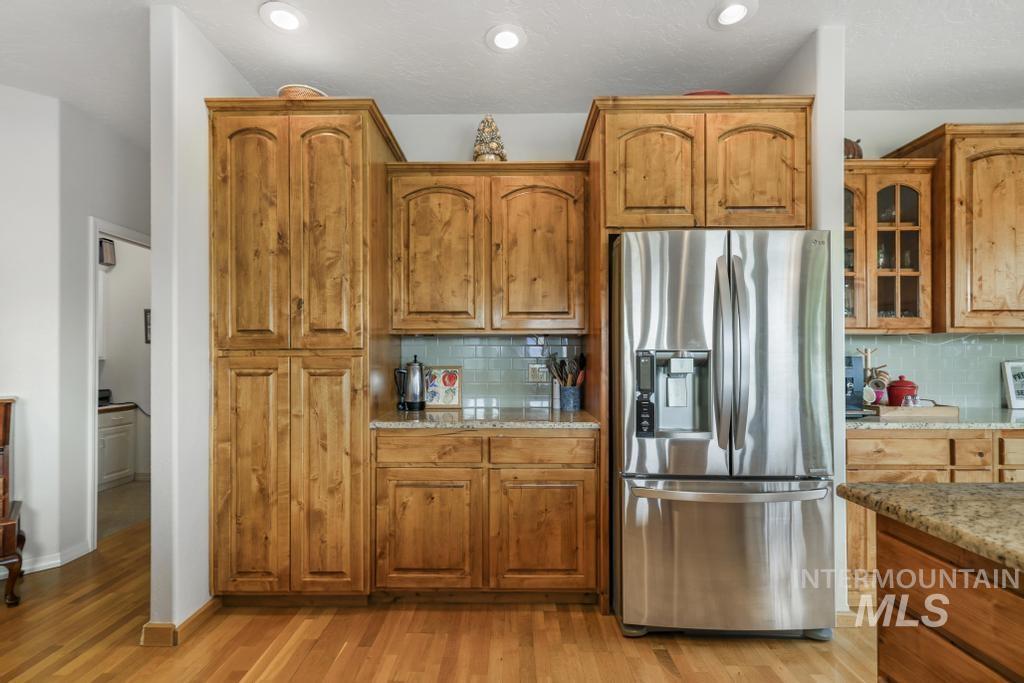 301 Clear Lake Ln, Buhl, Idaho 83316, 3 Bedrooms, 2 Bathrooms, Residential For Sale, Price $495,000,MLS 98997451