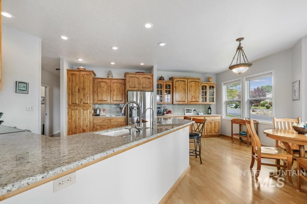 301 Clear Lake Ln, Buhl, Idaho 83316, 3 Bedrooms, 2 Bathrooms, Residential For Sale, Price $495,000,MLS 98997451