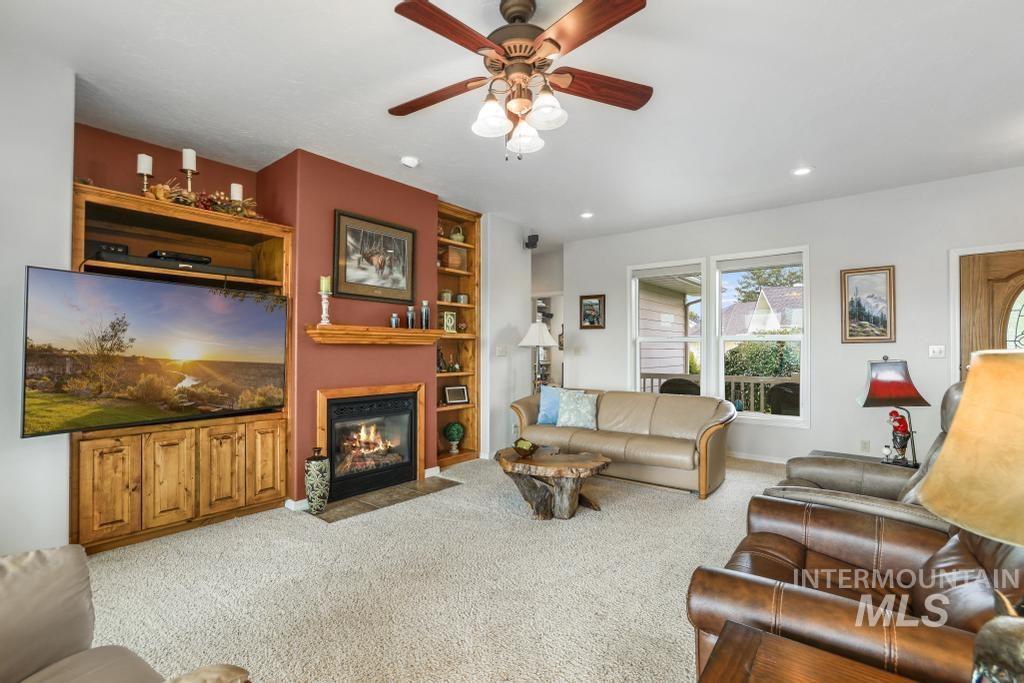 301 Clear Lake Ln, Buhl, Idaho 83316, 3 Bedrooms, 2 Bathrooms, Residential For Sale, Price $495,000,MLS 98997451