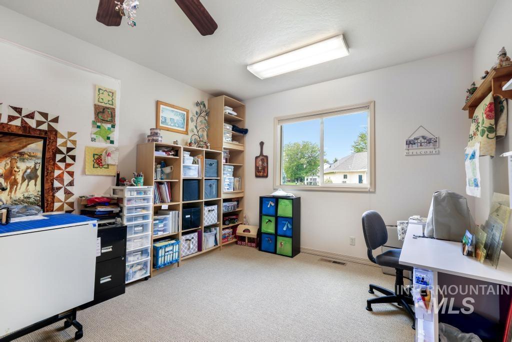 301 Clear Lake Ln, Buhl, Idaho 83316, 3 Bedrooms, 2 Bathrooms, Residential For Sale, Price $495,000,MLS 98997451
