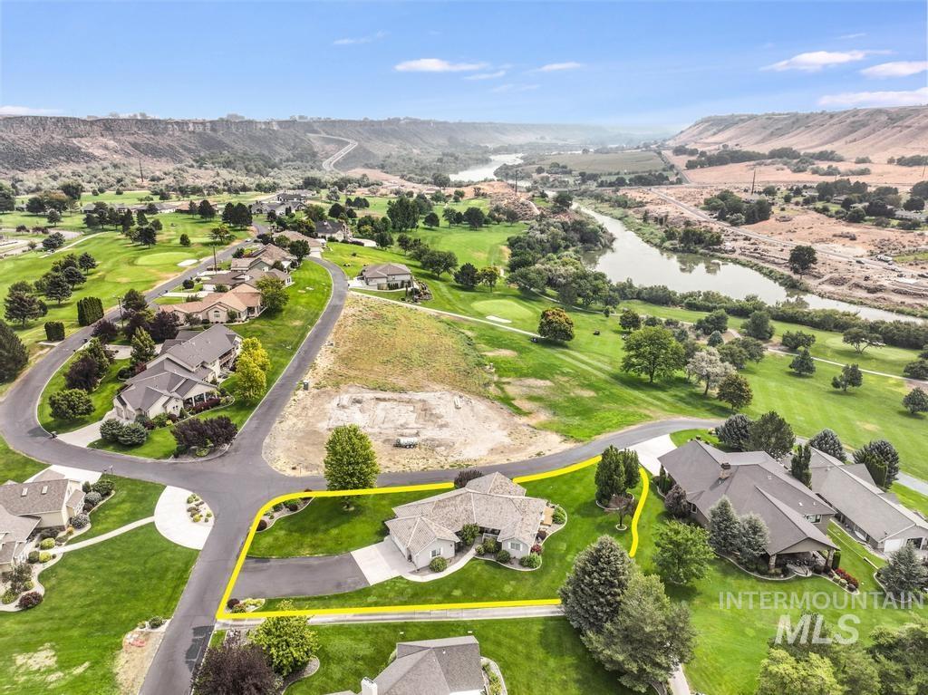 301 Clear Lake Ln, Buhl, Idaho 83316, 3 Bedrooms, 2 Bathrooms, Residential For Sale, Price $495,000,MLS 98997451