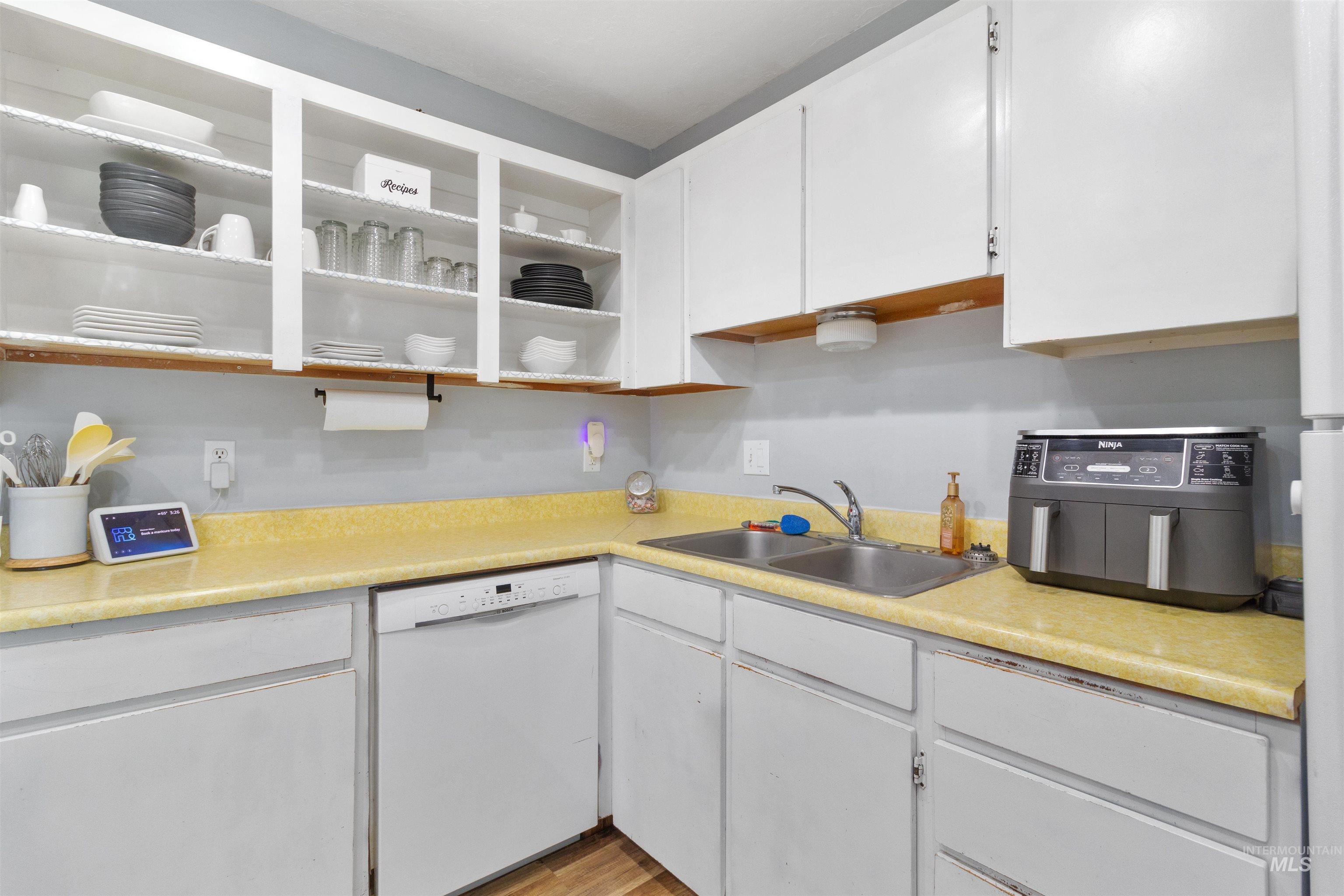 107 Birchwood Cir N., Kimberly, Idaho 83341, 3 Bedrooms, 1 Bathroom, Residential For Sale, Price $307,900,MLS 98997454