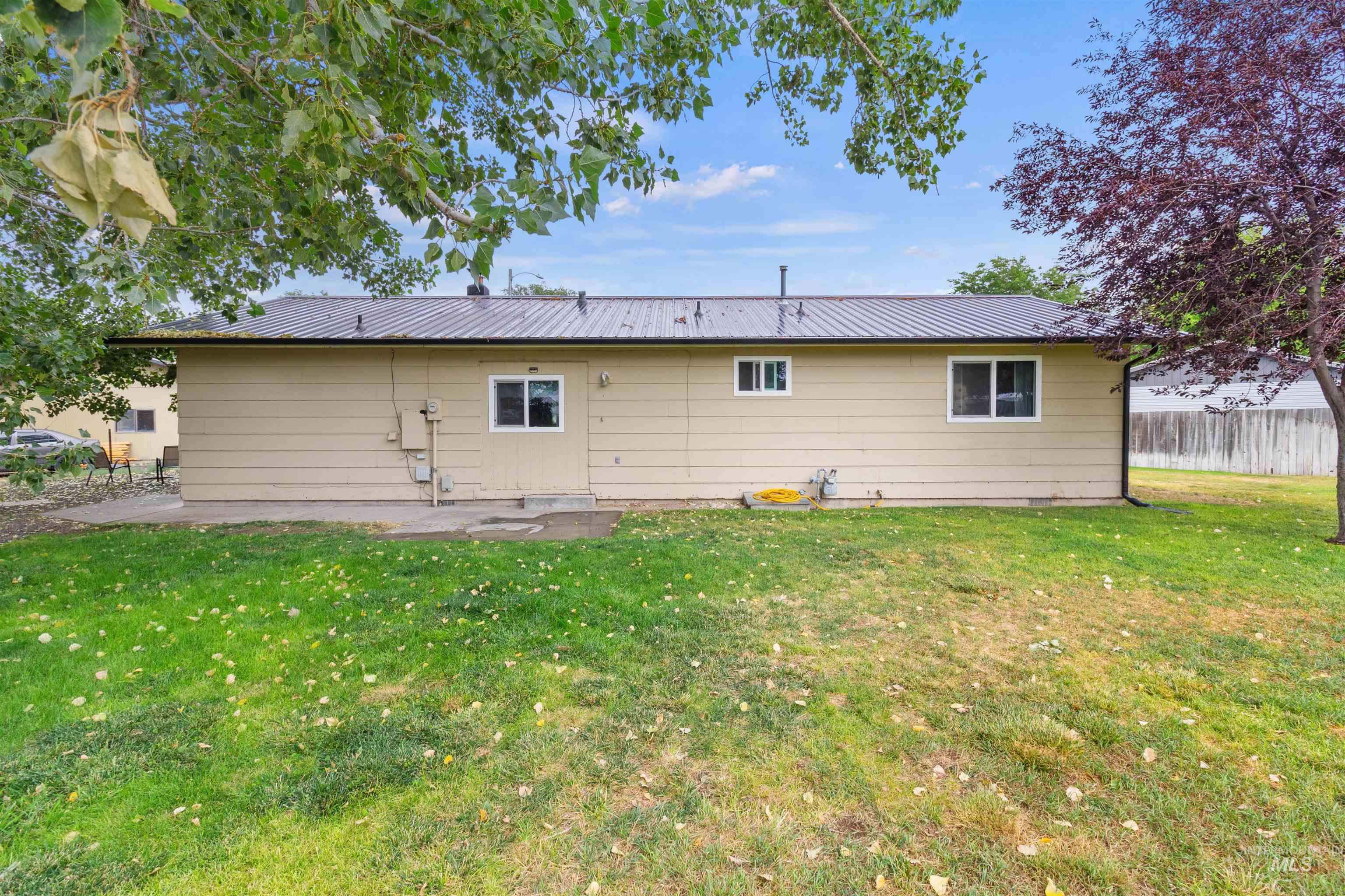 107 Birchwood Cir N., Kimberly, Idaho 83341, 3 Bedrooms, 1 Bathroom, Residential For Sale, Price $309,900,MLS 98997454