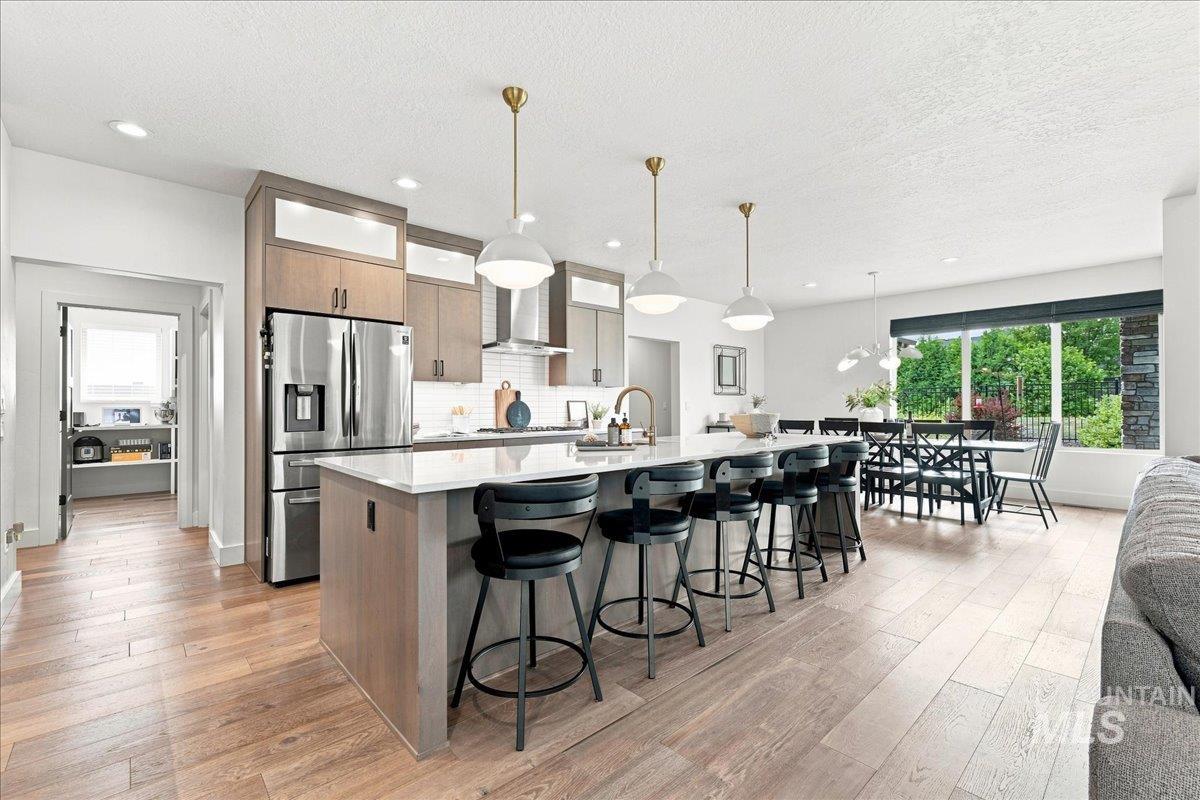 4601 E Copper Point Dr, Meridian, Idaho 83642, 3 Bedrooms, 2.5 Bathrooms, Residential For Sale, Price $850,000,MLS 98997455