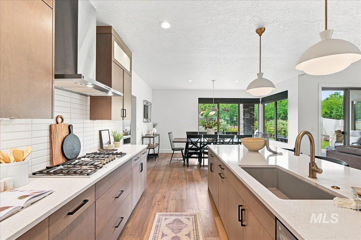 4601 E Copper Point Dr, Meridian, Idaho 83642, 3 Bedrooms, 2.5 Bathrooms, Residential For Sale, Price $850,000,MLS 98997455