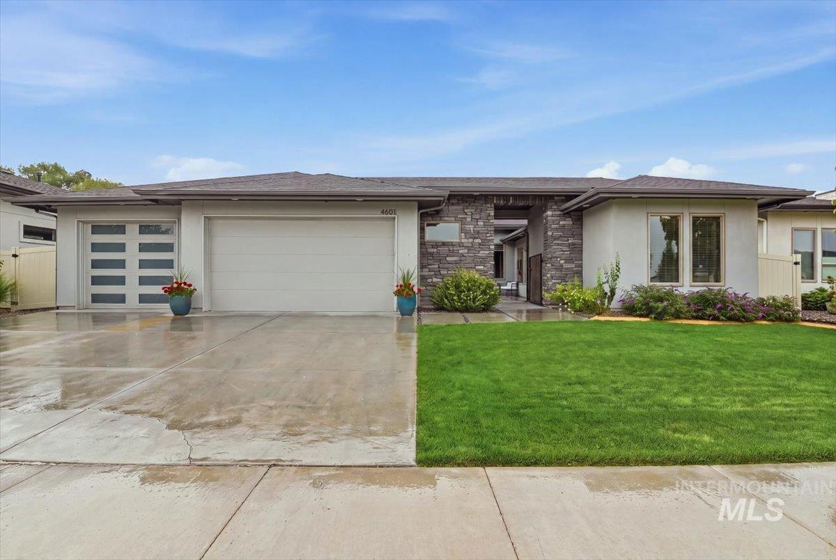 4601 E Copper Point Dr, Meridian, Idaho 83642, 3 Bedrooms, 2.5 Bathrooms, Residential For Sale, Price $840,000,MLS 98997455